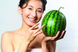 吃瓜娱乐圈素材图片无水印,揭秘吃瓜素材背后的故事