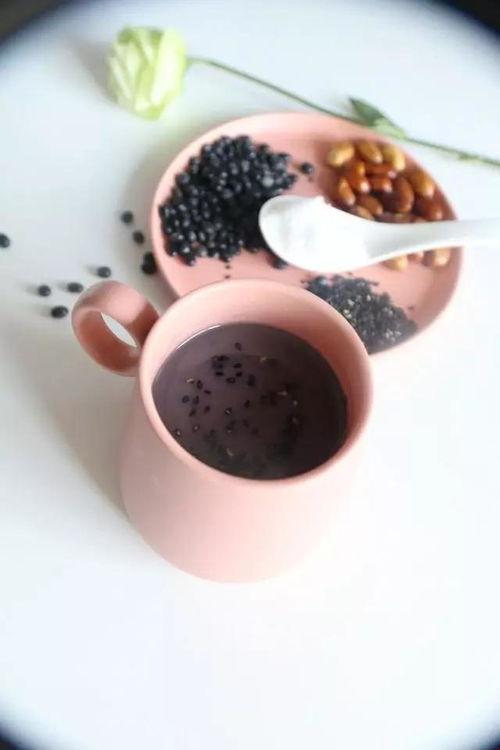 红豆黑豆芝麻豆浆,红豆黑豆芝麻豆浆，健康生活新选择